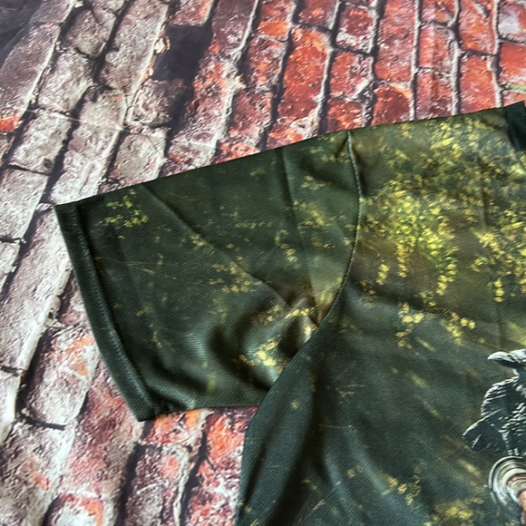 Apex Legends Shirt Size XL - Picture 5 of 9